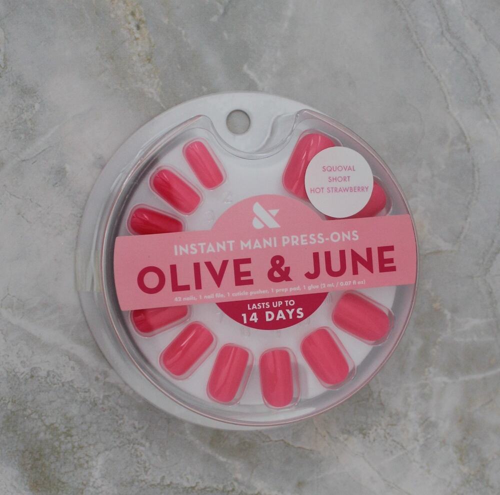 Olive & June Press-on Artificial Nails Squoval Short Hot Strawberry NWB